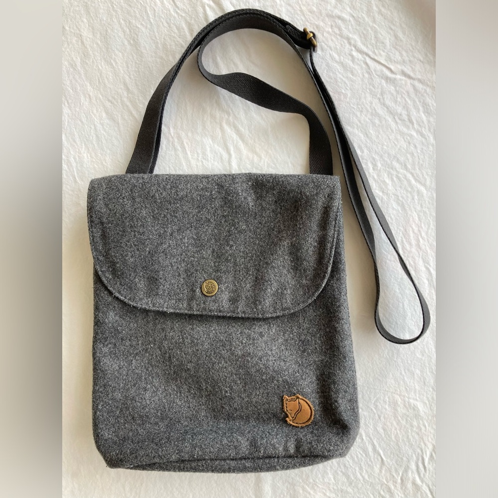 Fjallraven grey recycled wool Norrvage Pocket Crossbody bag.